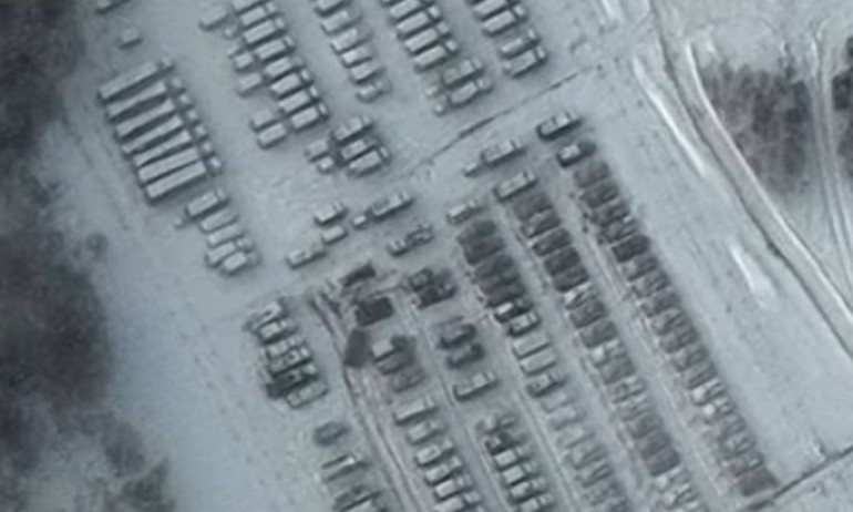 Спътникови снимки показват военна активност до украинската граница - Tribune.bg