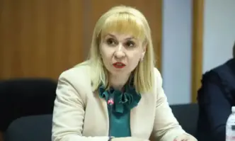 Фирмени регистрации на чужди адреси разгневиха омбудсмана Диана Ковачева