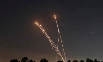 Ракета Катюша удари военна база на САЩ в Ирак