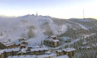 Меркел поиска всички ски курорти в Европа да останат затворени тази зима