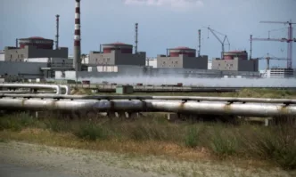 Нов обстрел по Запорожката АЕЦ, изключен е единият реактор