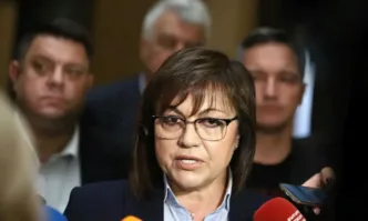 Корнелия Нинова не вижда причина да й се иска оставката