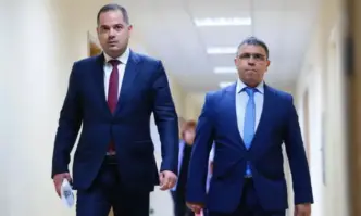 Министър Стоянов разкри какво се проверя в Лукойл