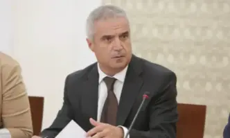 Министър Радев: Протестът на енергетиците не застрашава енергийната сигурност на България