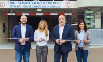 Откриха първият многоетажен паркинг в София (СНИМКИ)